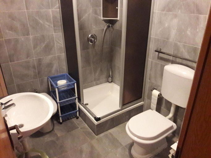 Bathroom, Apartments Kozino - Two Bedroom Apartment, Zadar