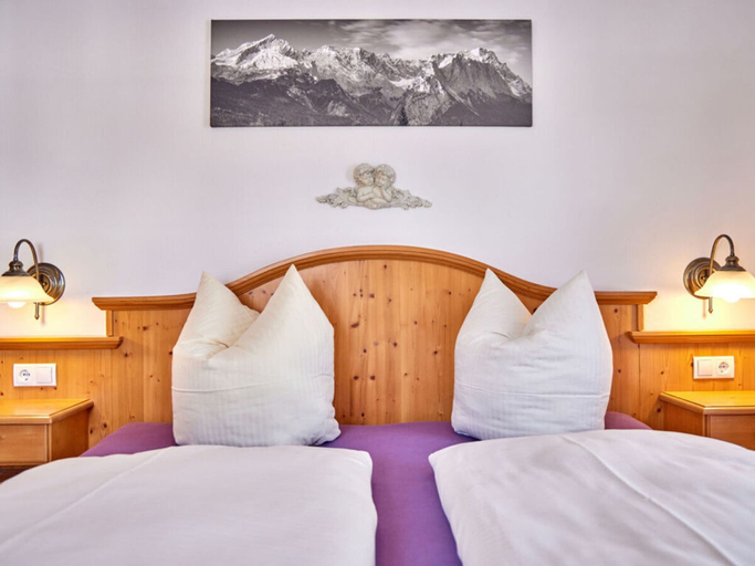 Others 3, Holiday Apartment "wetterstein", Garmisch-Partenkirchen