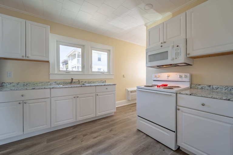 Others 5, OCHG SeaFoam Ocean Front5, Worcester