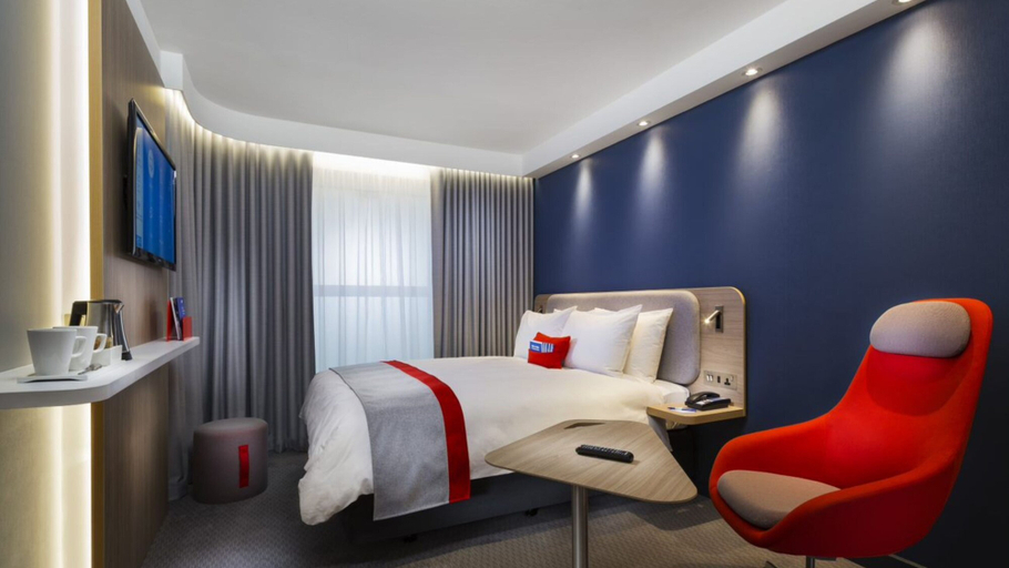Bedroom 5, Holiday Inn Express PARIS - POISSY, Yvelines