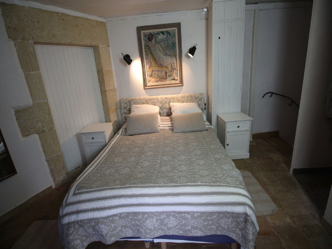 Bedroom 2, Scenic villa with View of the Gardon River, Gard
