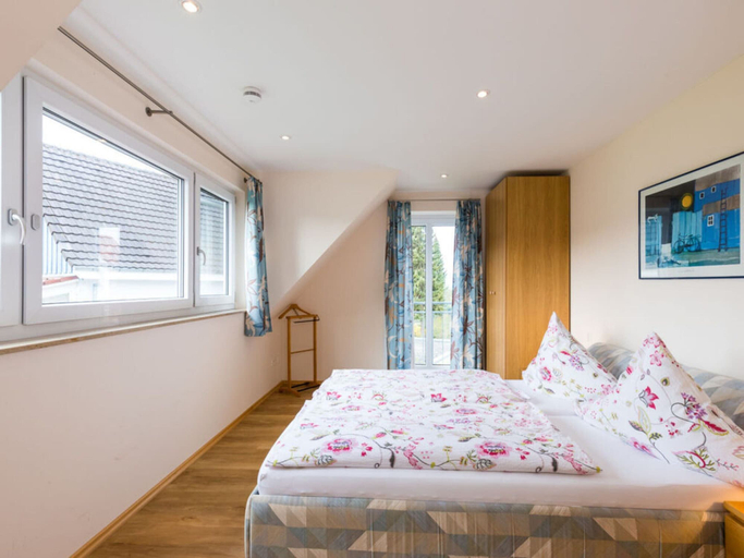 Room 4, Oak Modern Retreat in Uberlingen, Bodenseekreis