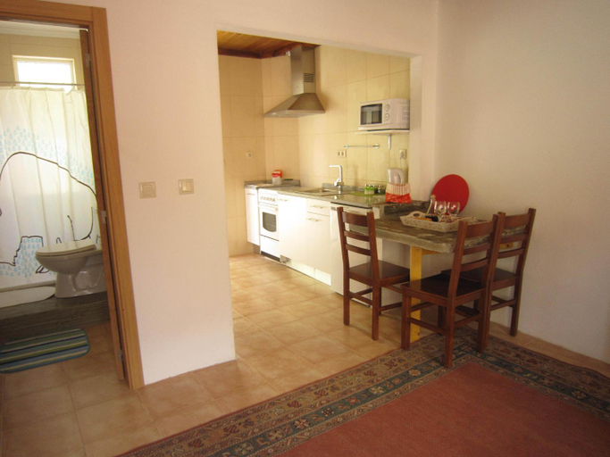 Others 3, Casas Botelho Elias, Alijó
