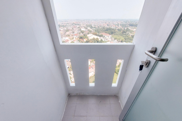 Exterior & Views 5, Good Place Studio at Urbantown Serpong Apartment By Travelio, South Tangerang