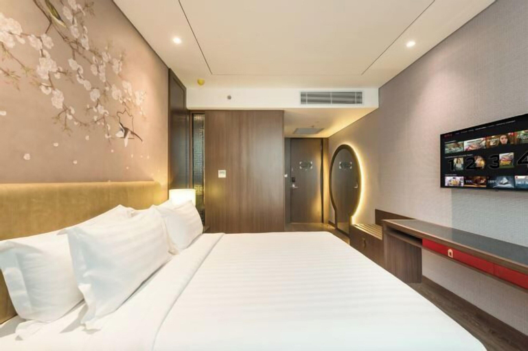 Bedroom 27