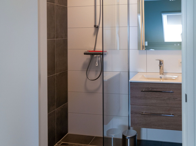 Bathroom 3, Garden Paradise in Frisian, Littenseradiel