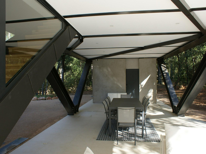 Exterior 3, Cosy Holiday Home With Garden in Lorgues, Var