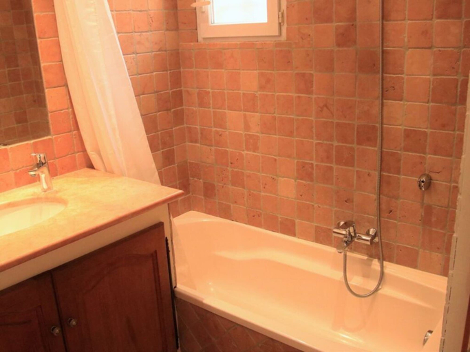 Bathroom 4, Villa de la Desirade, Var