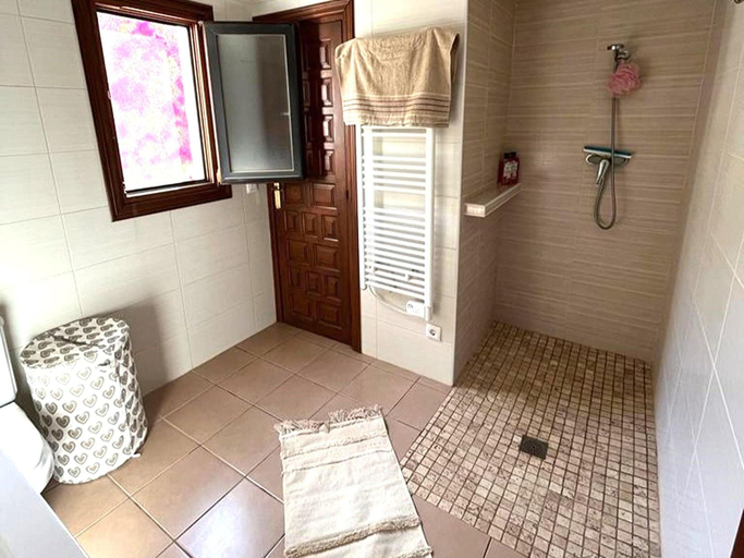 Bathroom 3, Villa With Private Pool in Moraira, Alicante