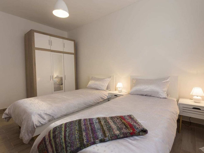 Room 4, Nina With a Heated Pool, Marčana