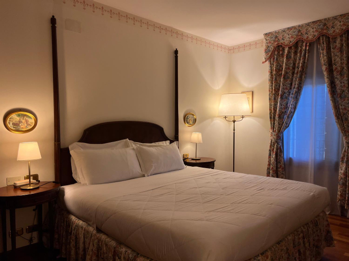 Bedroom 11