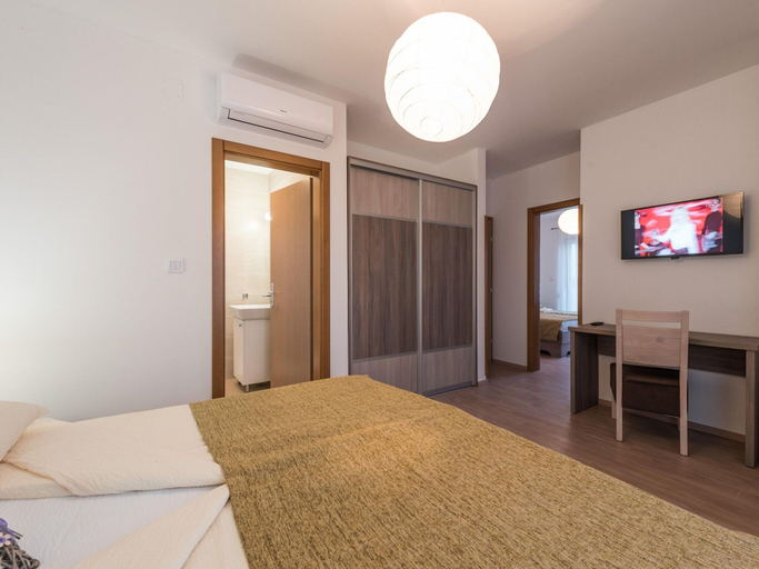 Room 3, Apartment in Croatia Near Adriatic Coast, Sukošan