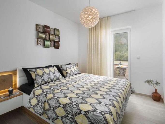 Bedroom 5, Villa With Pool Surrounded by Woods in Labin, Labin