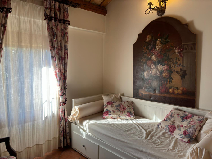 Bedroom 16