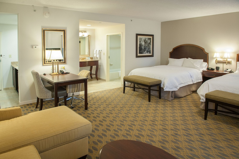 Bedroom 3, Hampton Inn & Suites Mobile-Downtown Historic District, Mobile