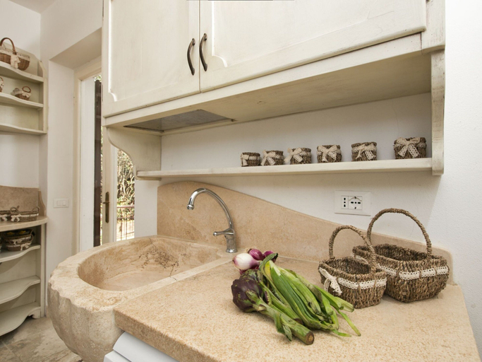 Private kitchen 4, Haven Near Tuscan Beaches, Livorno