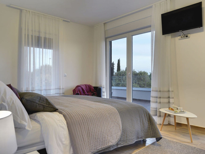 Room 5, Villa Una Comfortable Holiday Residence, Pula