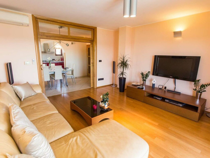 Living area 4, Villa Zuccon Comfortable Holiday Residence, Medulin