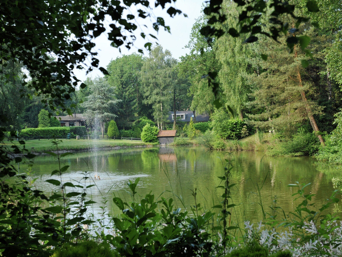 View from property 5, Holiday Home in Netherlands With Pond View, Baarle-Nassau