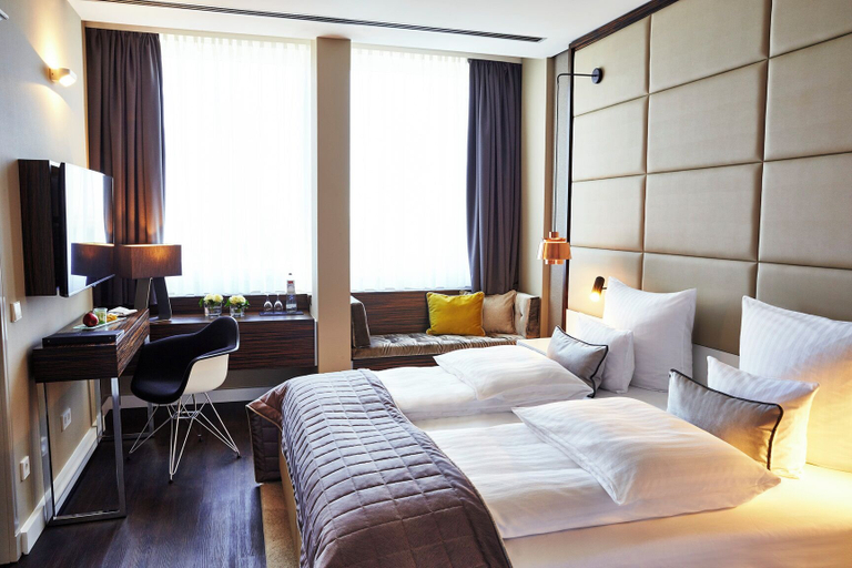 Bedroom 3, Steigenberger Hotel Köln, Köln