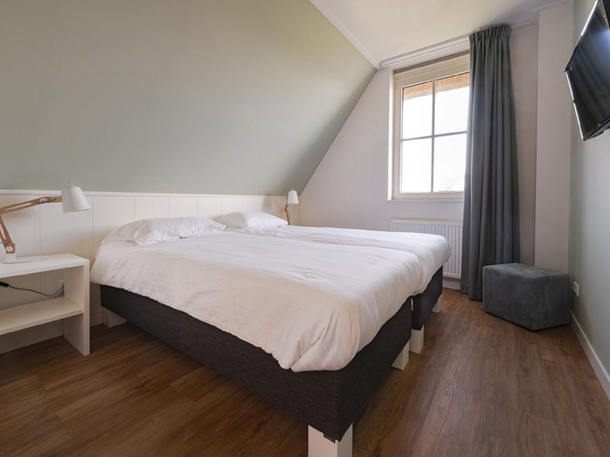 Bedroom 3, Luxury Villa With gas Fireplace, Lemsterland