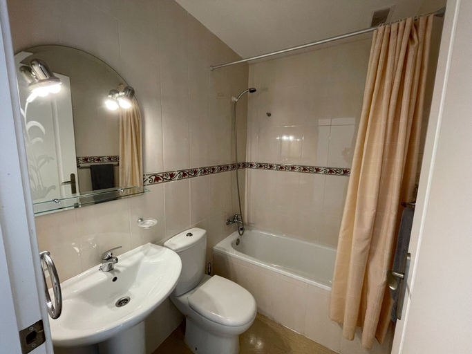Bathroom 5, Belvilla by OYO Casa del Segura, Alicante