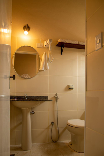 Bathroom 3, Pousada Lua Luana, Cambuquira