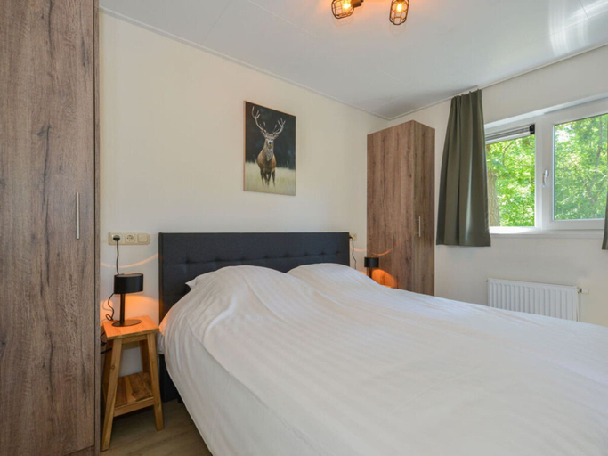 Bedroom 4, Pavilion 6 People With Storage Space, Ooststellingwerf