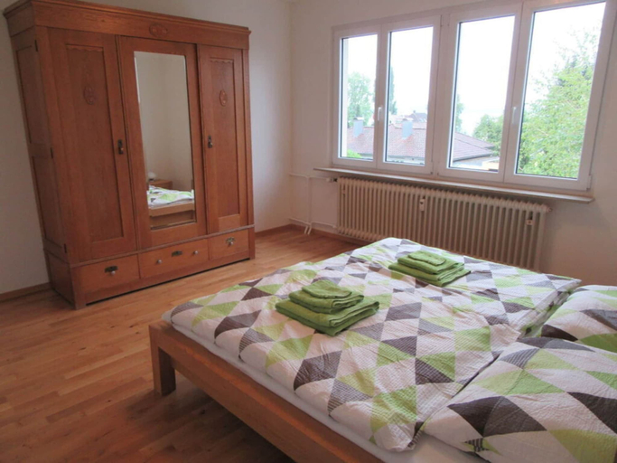 Bedroom 5, Cheerful Apartment in Uhldingen, Bodenseekreis