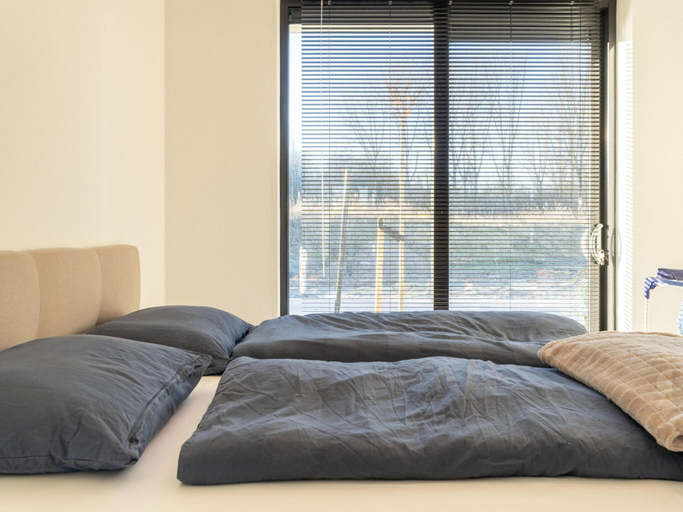 Others 5, Cozy Villa With Lakeside Views, Zeewolde