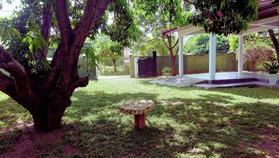 Others 4, A A A Guest House, Dambulla