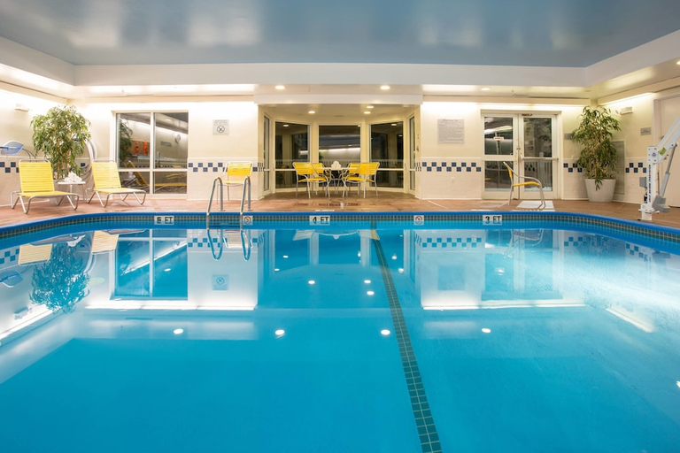 Sport & Beauty 5, Fairfield Inn & Suites by Marriott Boston Milford, Worcester