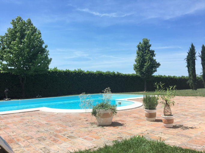 Pool 4, Belvilla by OYO Ca' Landrini, Padua
