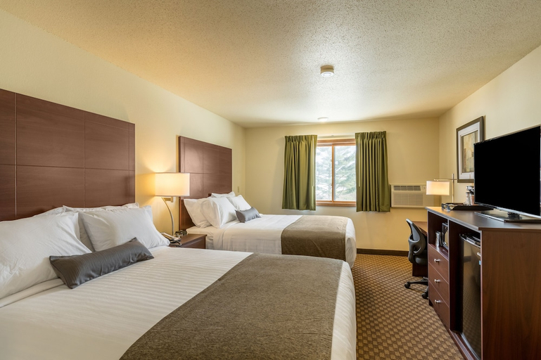 Bedroom 3, Cobblestone Inn & Suites - Merrill, Lincoln