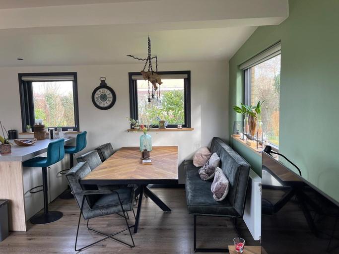 Living room, Beautiful Bungalow With Spacious Garden, Texel