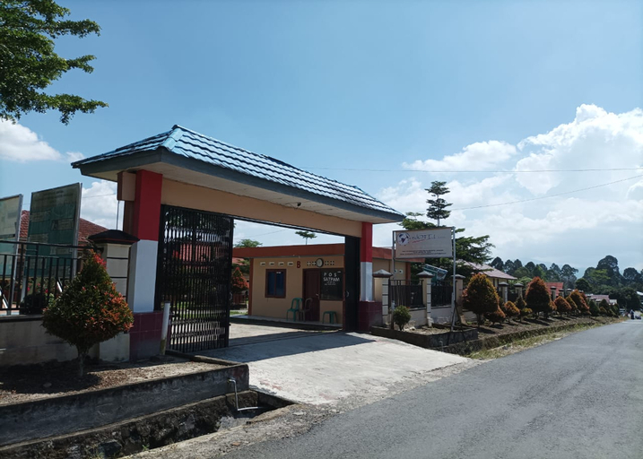 Exterior & Views 2, Robbani Edotel Liwa Syariah, Lampung Barat