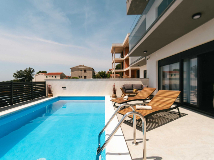 Pool 4, Villa La Ze - Three Bedroom Villa With Swimming Pool, Rogoznica