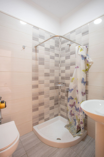 Bathroom 3, Nydri Mediterraneo Apartments, Ionian Islands