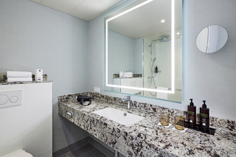 Bathroom 4