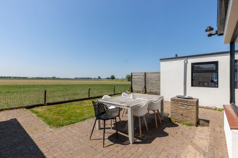 Dining 2, Bungalow in Sint Maartenszee Near Dunes, Sluis