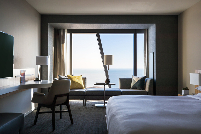 Bedroom 2, Marriott Marquis Chicago, Cook