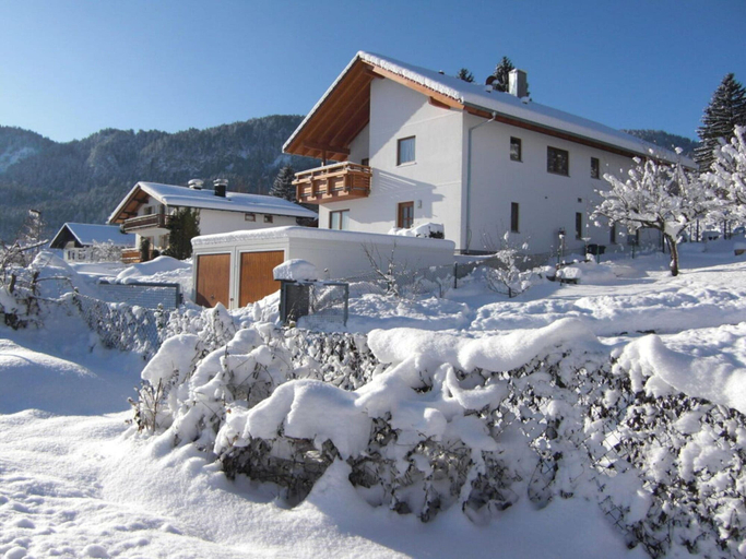 Exterior 5, Holiday Apartment at the Rose Garden, Ostallgäu