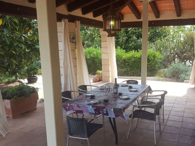 Dining 3, in the Finca Caroline, Alicante