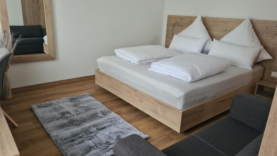 Bedroom 3, M-A-S-Hotel, Stuttgart