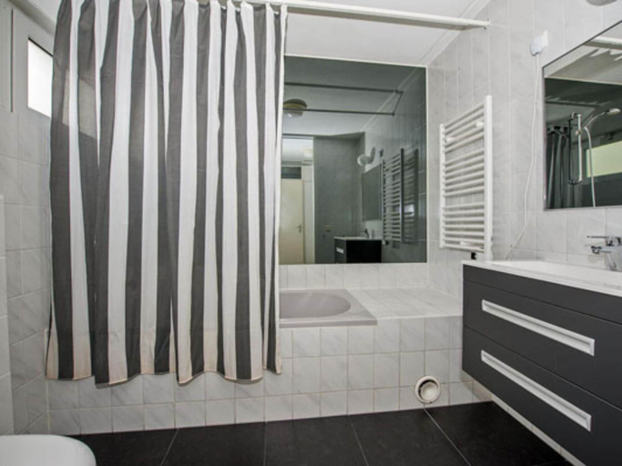 Bathroom, Nice Holiday Home Near Hellendoorn, Hellendoorn