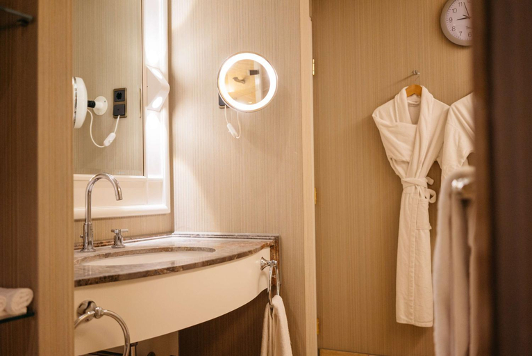 Bathroom 3, Hyatt Regency Koln, Köln