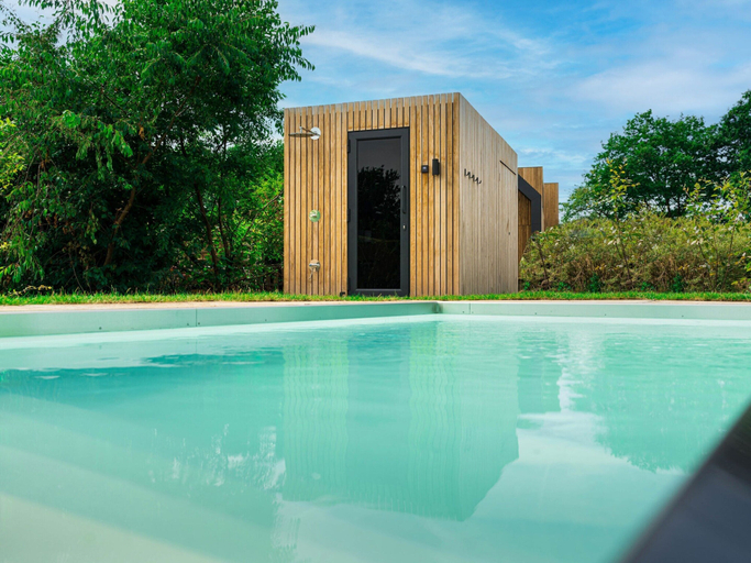 Pool 3, Holiday Home in Drenthe With Private Pool, Ooststellingwerf
