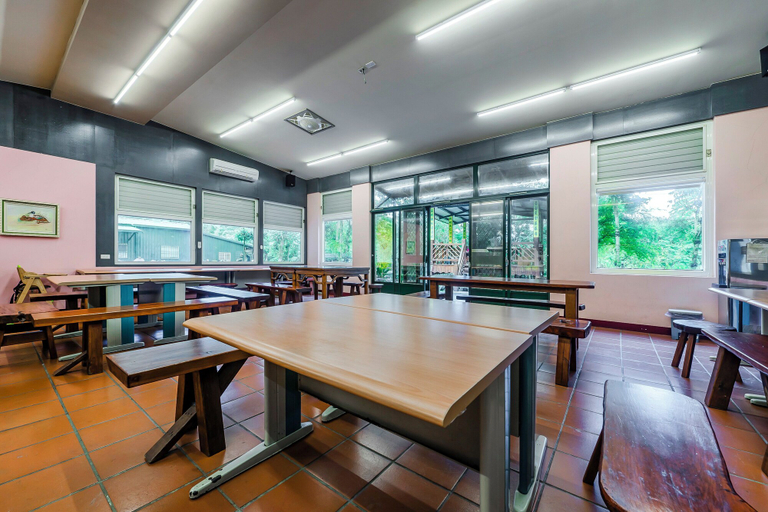 Food & Drinks 5, Green House, Nantou