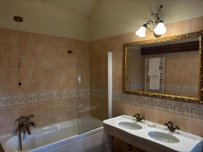 Bathroom 6
