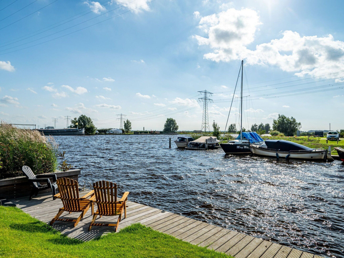 Others 4, Beautiful Chalet With a Jetty, Near Frisian Lakes, Boarnsterhim